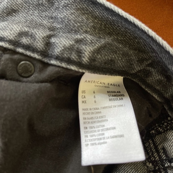 AE Ripped Highest Waist Mom Jean - Picture 2 of 5